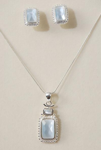 Necklace Sets Silver Snake chain Cat Eye Oblong Pendant/Sets Pendant Size-1.5"x 0.75" Wide,20" Chain,Display Card & Opp bag & UPC Code,Choose Colors                                                    -