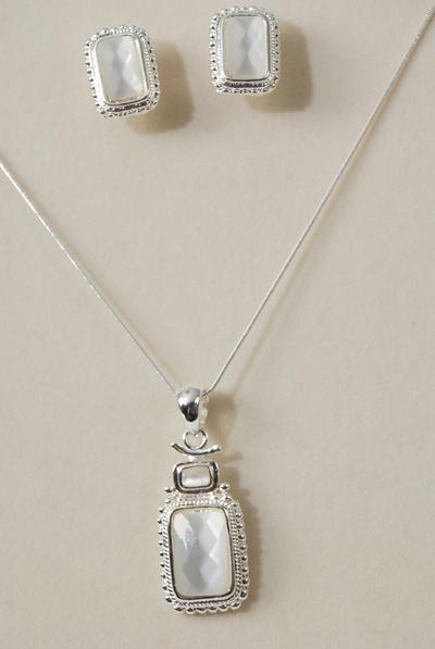 Necklace Sets Snake Chain Cat-eye Oblong Pendant / Sets Pendant Size - 1.5" x 0.75" Wide , 24" Chain , Display Card & Opp bag & UPC Code , Choose Colors                                                    -