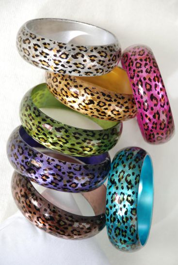 Bracelet Bangle Acrylic Cat-eye Leopard Print / 12 pcs = Dozen Multi , Size - 2.75" x 1" Dia Wide , 2 Gold , 2 Silver , 2 Fuchsia , 2 Purple , 2 Blue , 1 Red ,1 Lime Color Mix , Hang tag & Opp bag & UPC Code